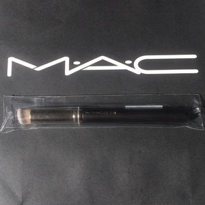 MAC Cosmetics 270S brush